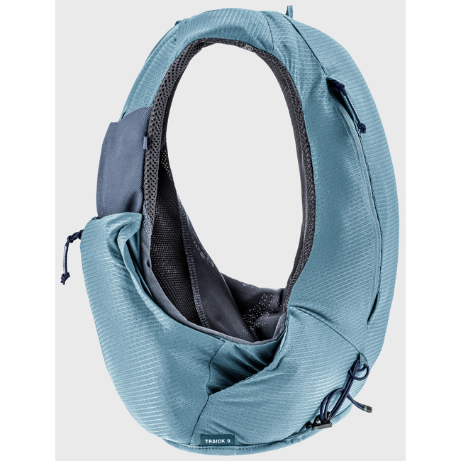TRAICK 9 HIKING BACKPACK
