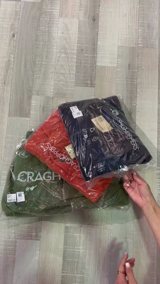 Η Corey fleece μπλούζα της Craghoppers είναι η απόλυτη επιλογή για ζεστασιά και στυλ.  Διαθέσιμη σε πολλά χρώματα!